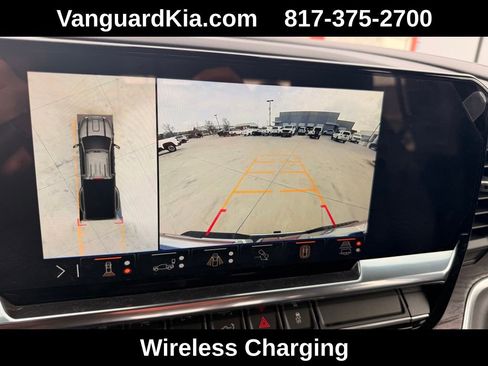 Used 2024 GMC Sierra 3500 SLT w/ SLT Convenience Package image 22