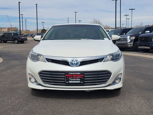 Used 2013 Toyota Avalon XLE Touring image 9