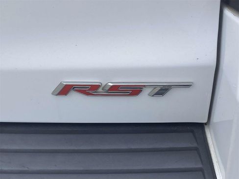 Used 2019 Chevrolet Suburban Premier image 11