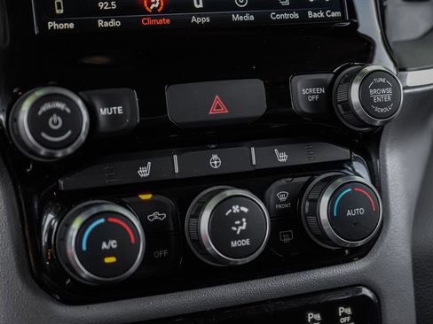 Used 2019 RAM 1500 Big Horn AWD/4WD image 34