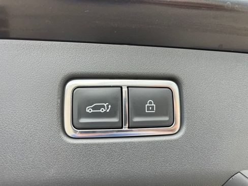 Used 2024 Kia EV9 Land AWD/4WD image 17