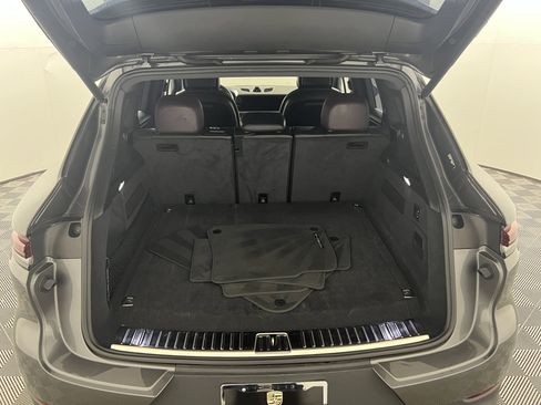 Certified 2025 Porsche Cayenne E-Hybrid AWD/4WD image 21