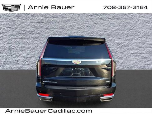 Used 2023 Cadillac Escalade Premium Luxury Platinum w/ LPO, Floor Liner Package AWD/4WD image 8