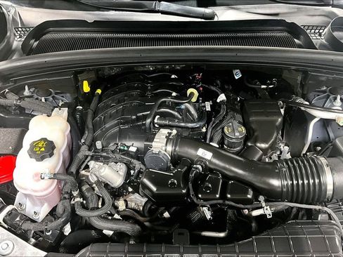 Used 2024 Jeep Grand Cherokee Laredo w/ Trailer Tow Package image 41