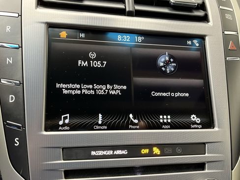 Used 2017 Lincoln MKZ Select w/ Climate Package image 18