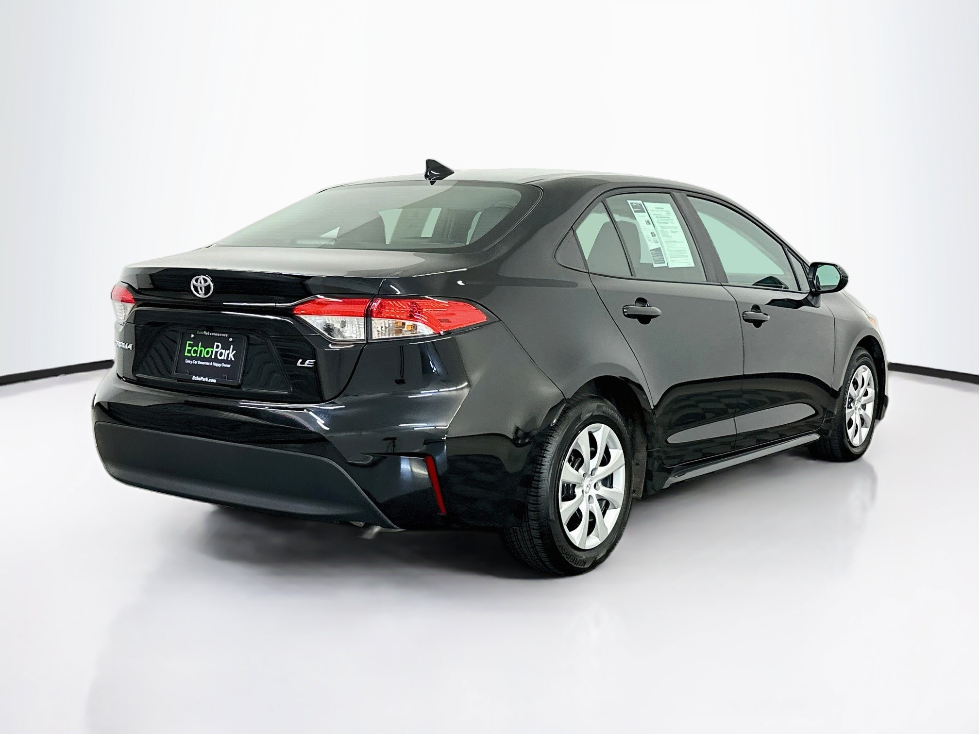Used 2026 Toyota Corolla LE FWD image 9