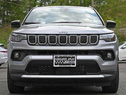 Used 2024 Jeep Compass Limited AWD/4WD image 8
