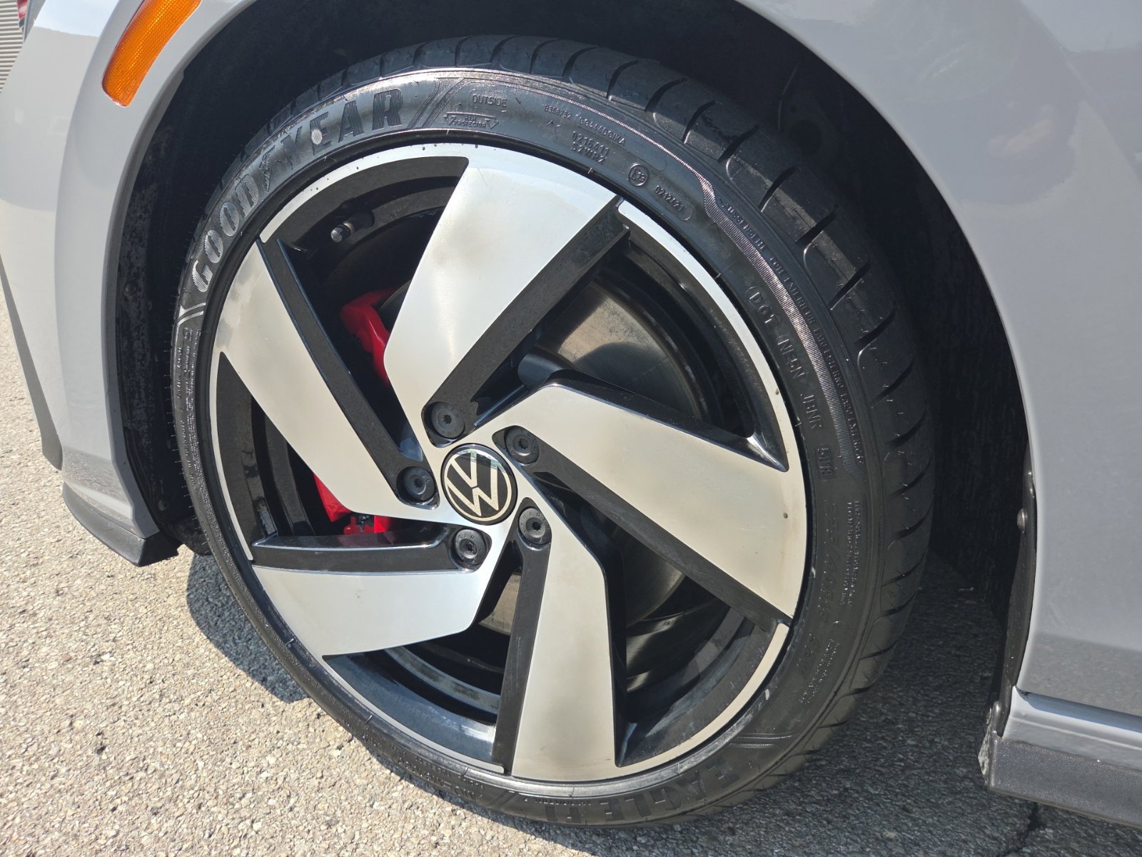 Certified 2024 Volkswagen GTI S FWD image 15