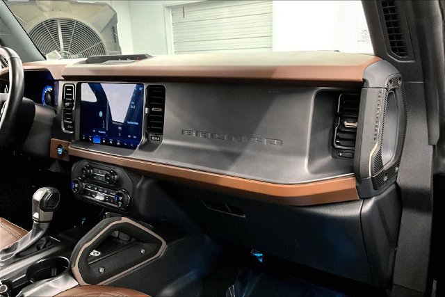 Used 2024 Ford Bronco Outer Banks AWD/4WD image 19