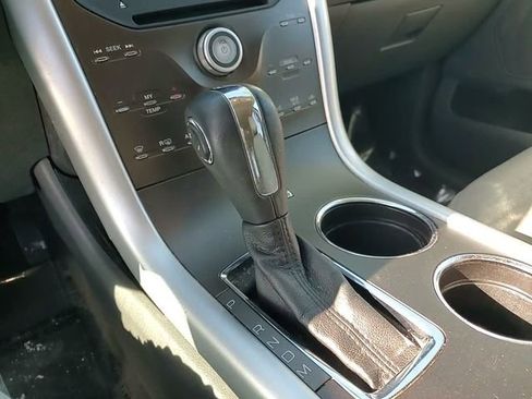 Used 2012 Ford Edge SEL image 26