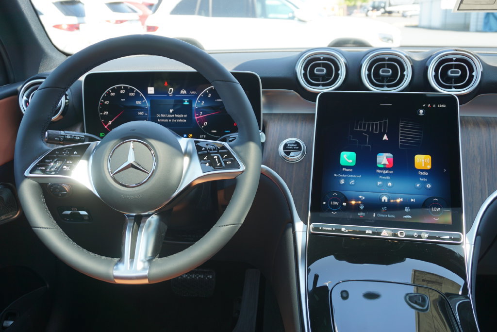 Certified 2026 Mercedes-Benz GLC 300 4MATIC image 40