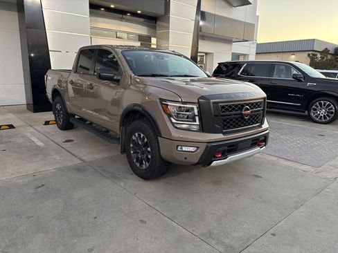 Used 2021 Nissan Titan PRO-4X w/ Pro-4x Utility Package image 3