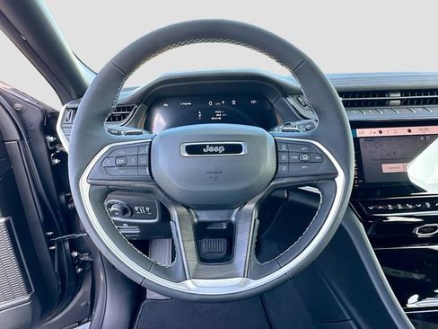 New 2026 Jeep Grand Cherokee Limited image 7