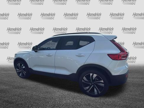 Certified 2023 Volvo XC40 B4 Plus w/ Protection Package Premier FWD image 11