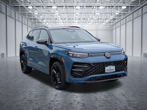 New 2026 Volkswagen Tiguan SE R-Line AWD/4WD image 7