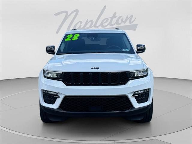 Certified 2023 Jeep Grand Cherokee Limited w/ Black Appearance Package AWD/4WD image 9