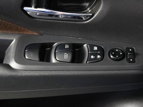 Certified 2024 Nissan Kicks SR FWD image 23