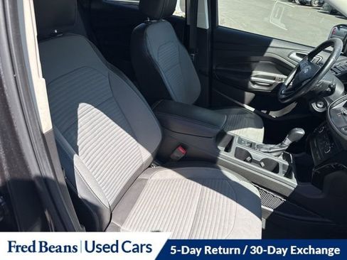 Used 2017 Ford Escape SE w/ Equipment Group 201A AWD/4WD image 11