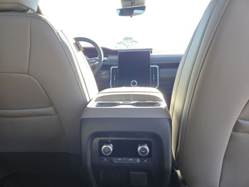 New 2026 GMC Acadia Elevation w/ Elevation Premium Package image 29