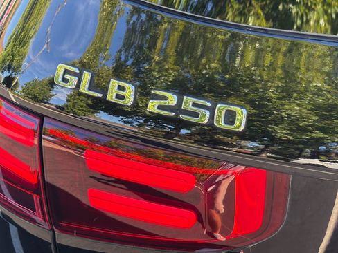 Used 2026 Mercedes-Benz GLB 250 image 24