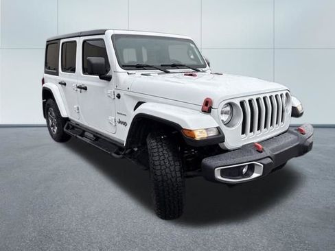 Used 2018 Jeep Wrangler Unlimited Sahara AWD/4WD image 6