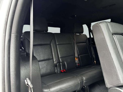 Used 2021 Chevrolet Suburban Z71 image 45