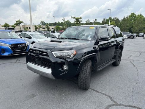 Used 2023 Toyota 4Runner TRD Off-Road Premium w/ Off Road Premium Plus Package AWD/4WD image 2