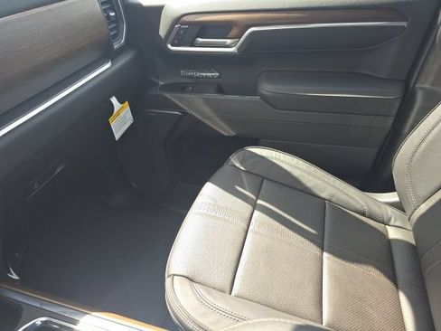 New 2026 Chevrolet Silverado 1500 High Country w/ Midnight Edition AWD/4WD image 30