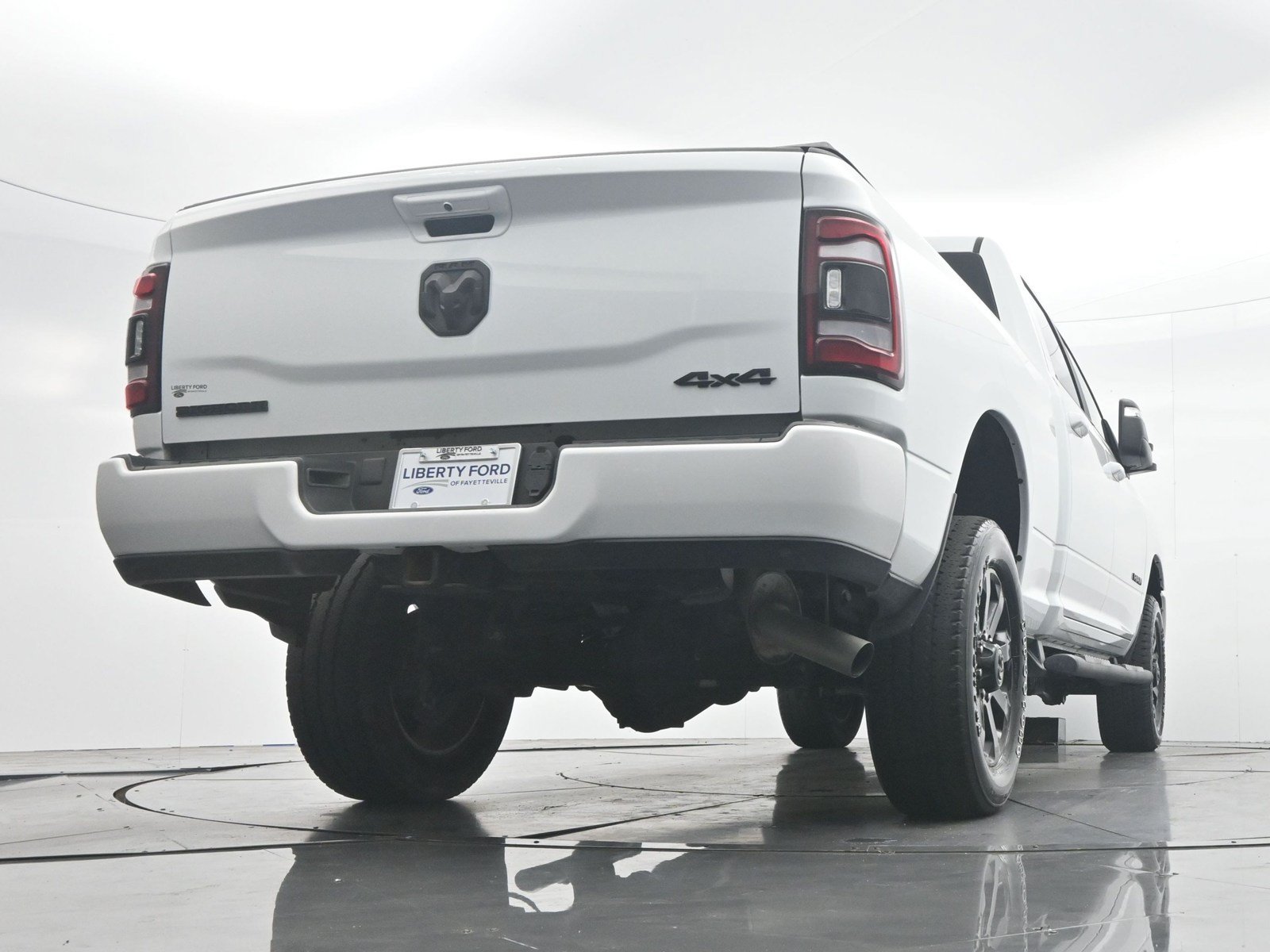 Used 2024 RAM 2500 Big Horn w/ Night Edition AWD/4WD image 37