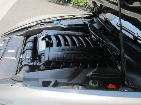 Used 2014 Porsche Cayenne Platinum Edition image 12