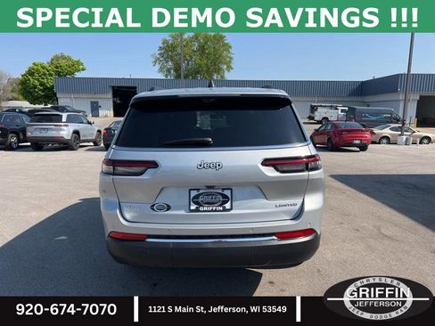 New 2025 Jeep Grand Cherokee L Limited w/ Luxury Tech Group II image 5