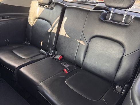 Used 2024 Nissan Armada SL w/ Captain's Chairs Package image 15