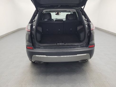 Used 2019 Jeep Cherokee Limited w/ Technology Group image 29