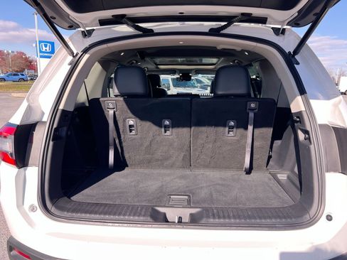 Used 2024 Honda Pilot Elite image 25