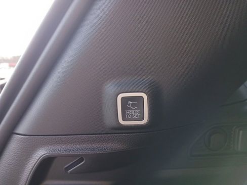 New 2025 Jeep Grand Cherokee Limited image 10