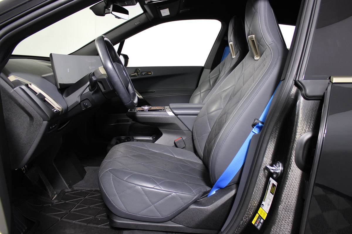 Used 2023 BMW iX M60 w/ Executive Package AWD/4WD image 6