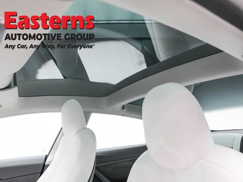 Used 2023 Tesla Model 3 Standard Range image 31