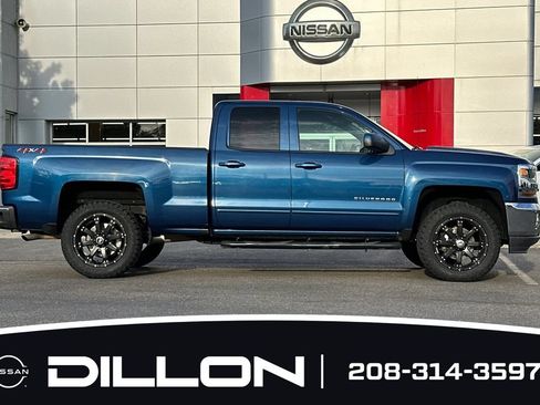 Used 2018 Chevrolet Silverado 1500 LT w/ All Star Edition AWD/4WD image 3