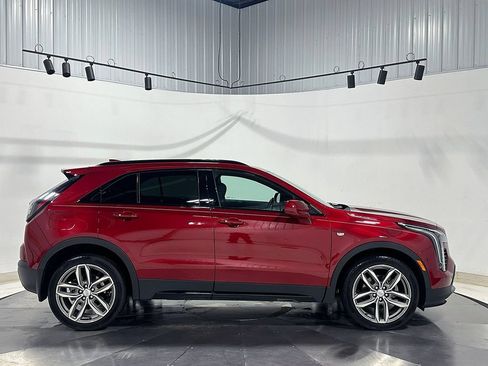 Used 2019 Cadillac XT4 Sport w/ Cold Weather Package AWD/4WD image 10