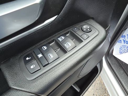Used 2022 RAM 1500 Big Horn AWD/4WD image 22