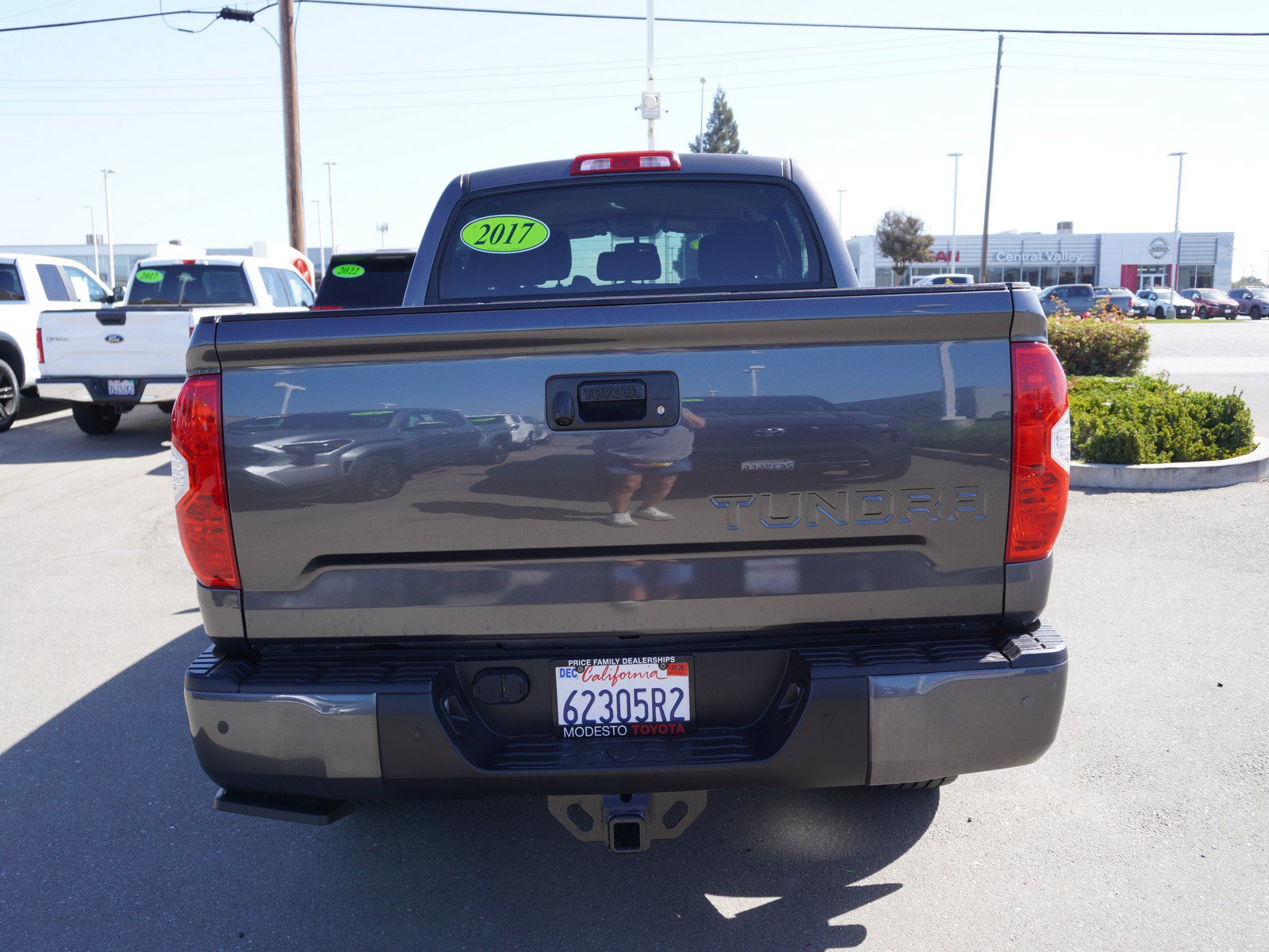 Used 2017 Toyota Tundra SR5 w/ TRD Off Road Package AWD/4WD image 12