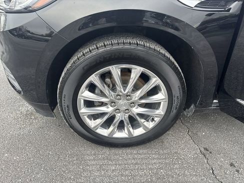 Used 2020 Buick Enclave Essence w/ Sound and Sites Package image 31