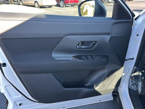 New 2026 Nissan Kicks S image 14