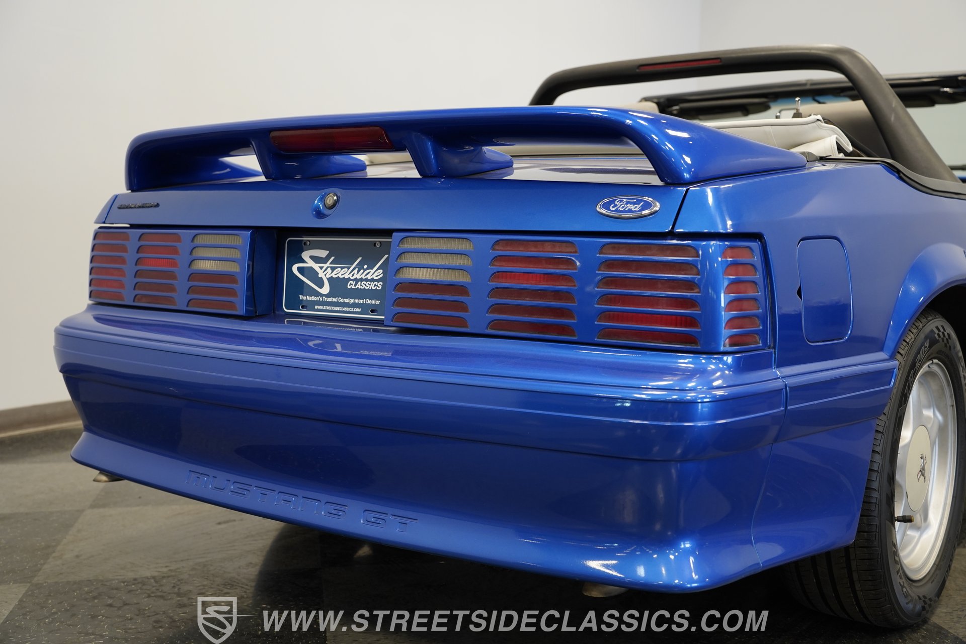 Used 1993 Ford Mustang GT RWD image 33