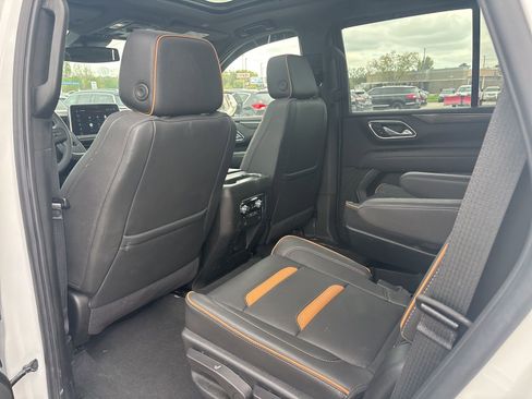 Used 2023 GMC Yukon AT4 image 9