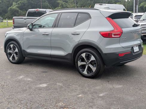 Used 2026 Volvo XC40 B5 Plus AWD/4WD image 4