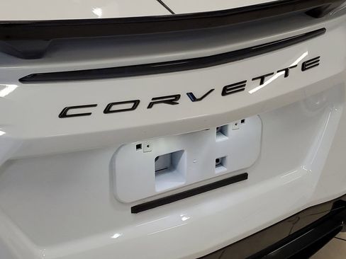 Used 2023 Chevrolet Corvette Stingray Premium Conv w/ Z51 Performance Package image 31