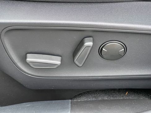 New 2026 Ford Escape SE w/ Class II Trailer Tow Package image 10