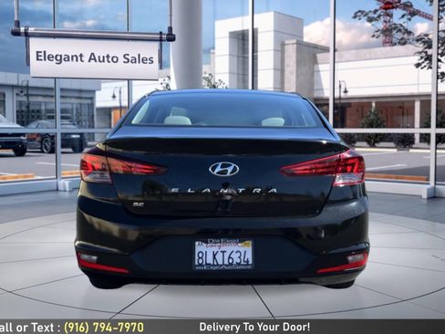 Used 2019 Hyundai Elantra SE FWD image 6