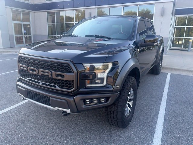 Used 2018 Ford F150 Raptor w/ Equipment Group 802A Luxury AWD/4WD image 2